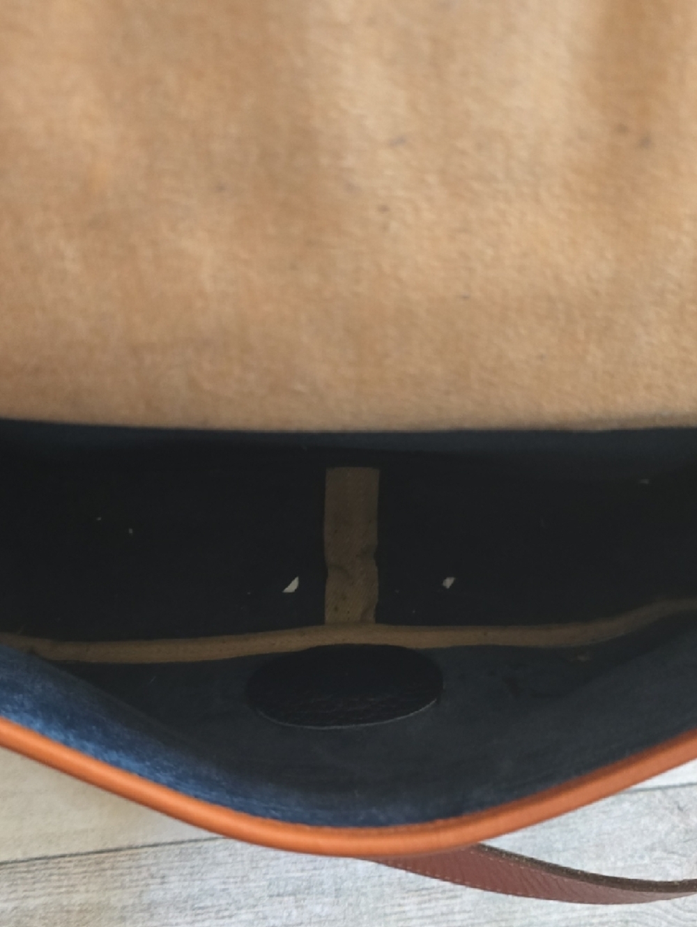 Vintage DOONEY AND BOURKE Black and Brown Leather Crossbody Bag - Picture 10 of 12